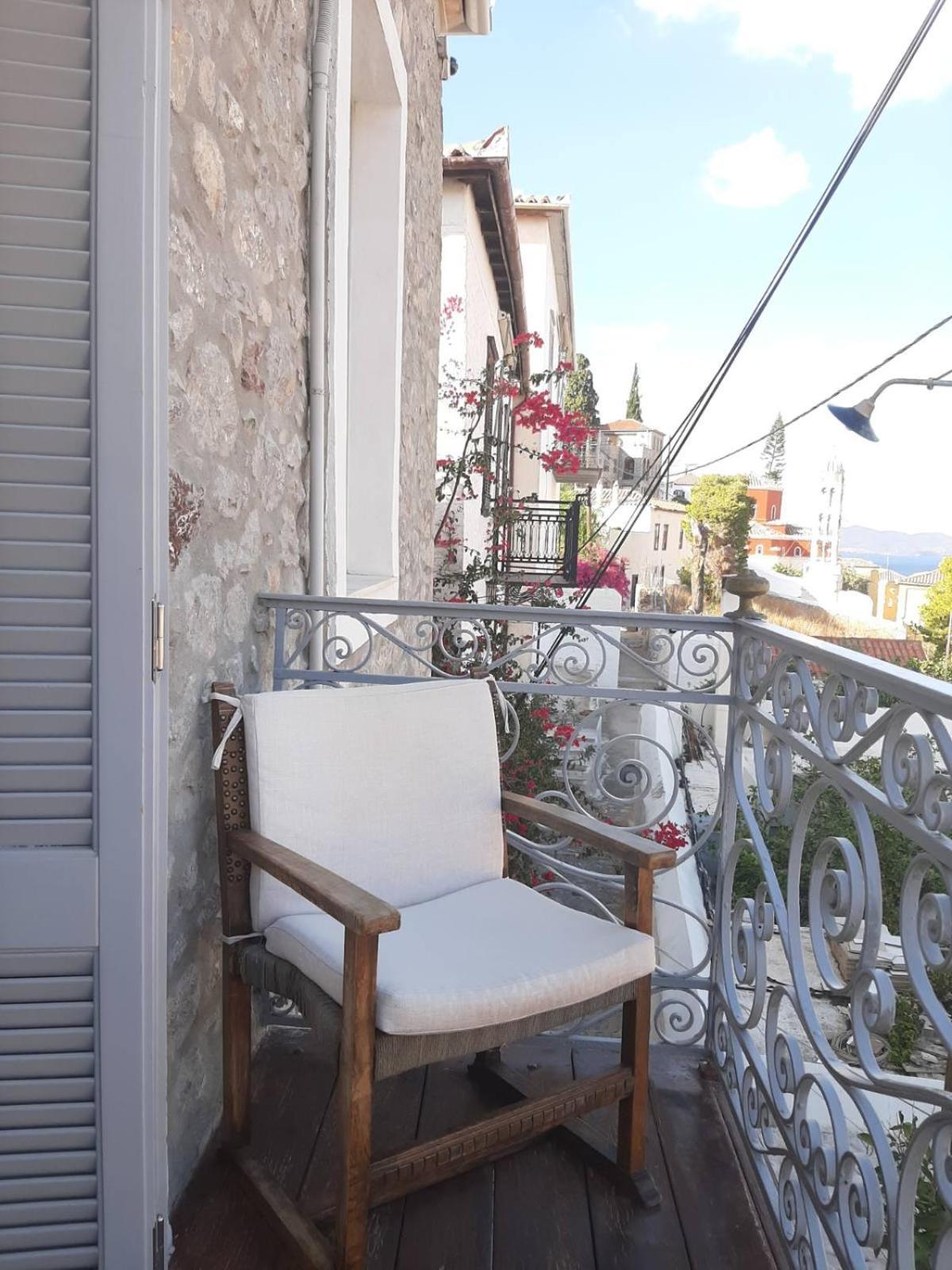 Mansion Alexandri Appartement Hydra  Buitenkant foto