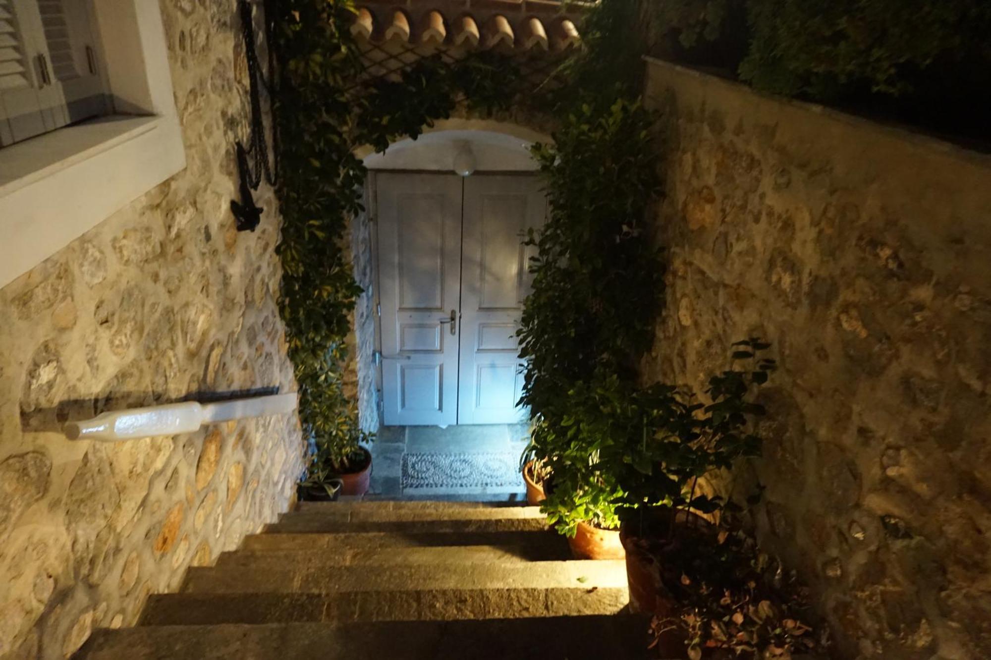 Mansion Alexandri Appartement Hydra  Buitenkant foto